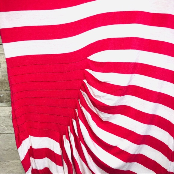 NEW YORK & COMPANY/ RUCHED STRIPED TOP - Picture 2 of 5